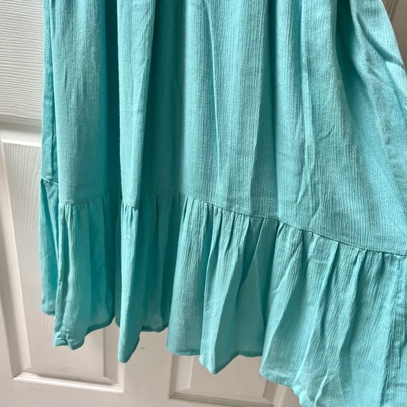 Kranda Flowy Summer Midi Dress in Turquoise Blue, Flutter Sleeves, Tiered Skirt - Picture 4 of 6